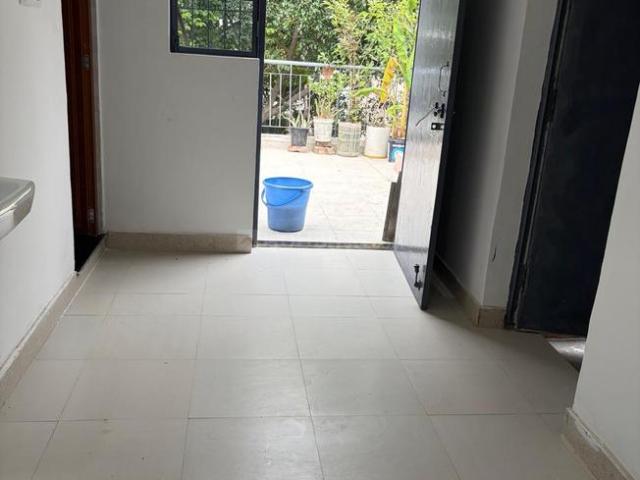 1 BHK Independent Builder Floor in Safdarjung Enclave for rent New Delhi. The reference number is 20269164