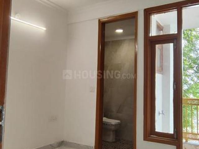 1 BHK Independent Builder Floor in Saket for rent New Delhi. The reference number is 20041729