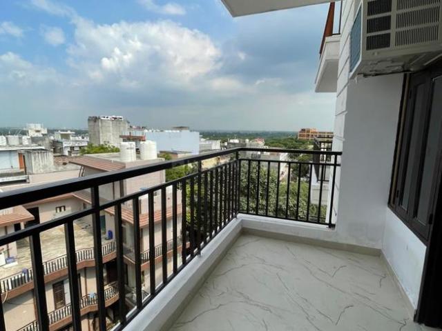 1 BHK Independent Builder Floor in Saket for rent New Delhi. The reference number is 20370095
