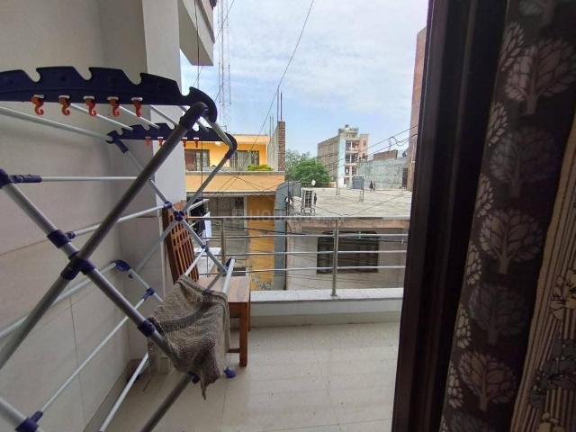 1 BHK Independent Builder Floor in Saket for rent New Delhi. The reference number is 20671823