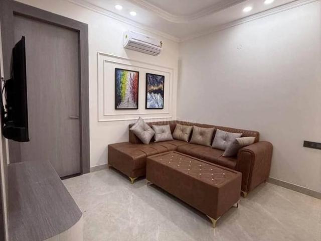 1 BHK Independent Builder Floor in Saket for rent New Delhi. The reference number is 20724185