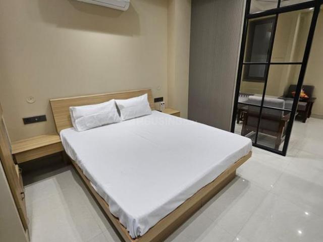 1 BHK Independent Builder Floor in Sector 42 for rent Gurgaon. The reference number is 18905694