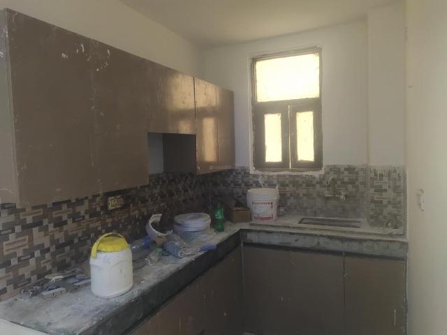 1 BHK Independent Builder Floor in Sector 73 for resale Noida. The reference number is 16816132