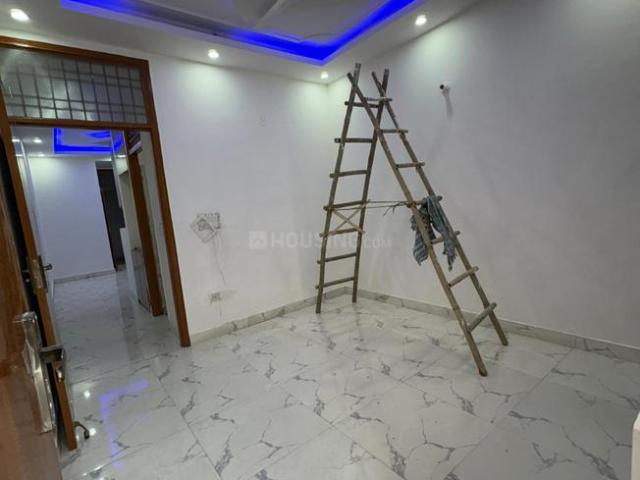 1 BHK Independent Builder Floor in Sector 73 for resale Noida. The reference number is 17706188