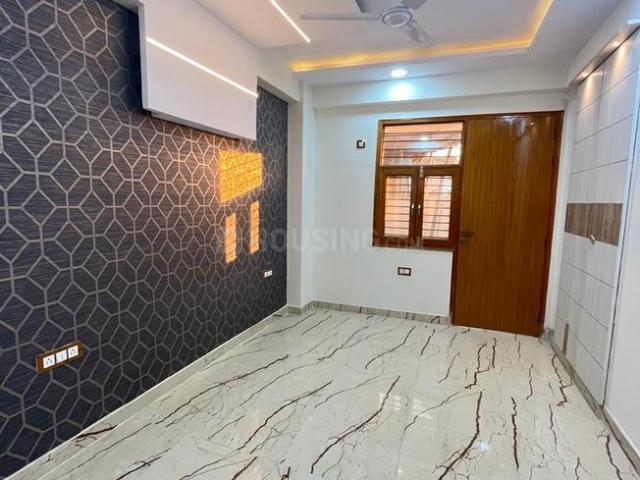 1 BHK Apartment in Sector 72 for resale Noida. The reference number is 20618221