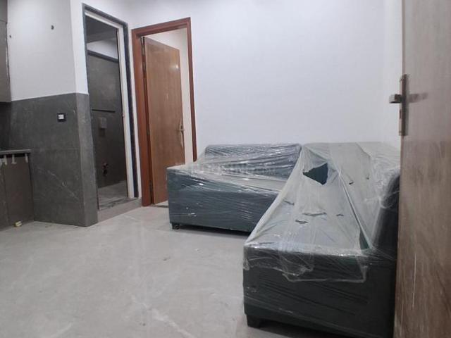 1 BHK Independent Builder Floor in Sector 7 Dwarka for rent New Delhi. The reference number is 19740189