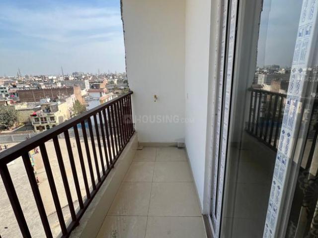1 BHK Independent Builder Floor in Sector 104 for resale Noida. The reference number is 19726127