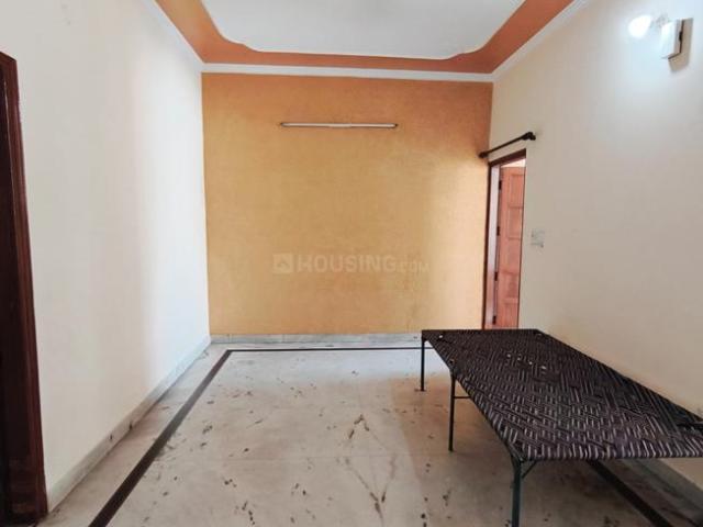 1 BHK Independent Builder Floor in Sector 10A for rent Gurgaon. The reference number is 20267412
