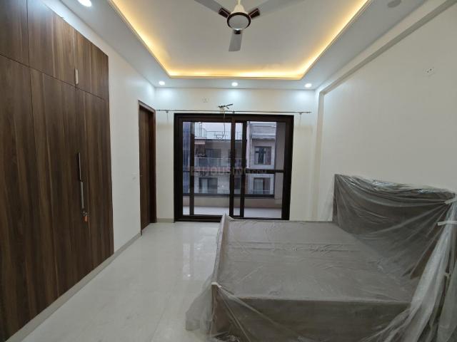 1 BHK Independent Builder Floor in Sector 122 for rent Noida. The reference number is 17149419