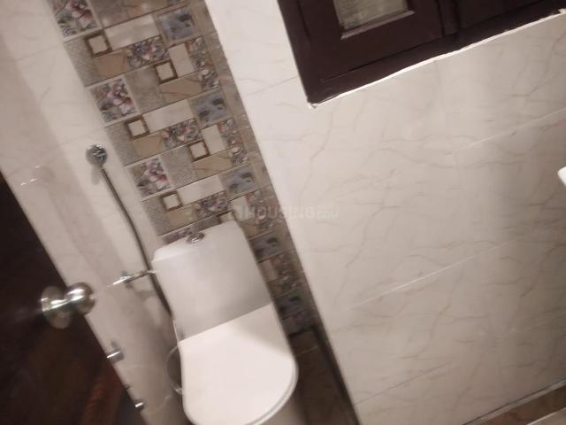 1 BHK Independent Builder Floor in Sector 19 for rent Noida. The reference number is 7186986