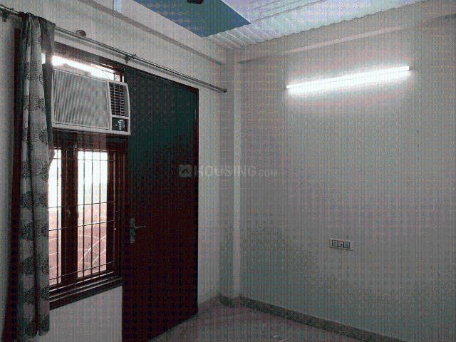 1 BHK Independent Builder Floor in Shahdara for rent New Delhi. The reference number is 17732202