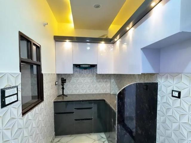 1 BHK Independent Builder Floor in Shastri Nagar for resale New Delhi. The reference number is 16711561