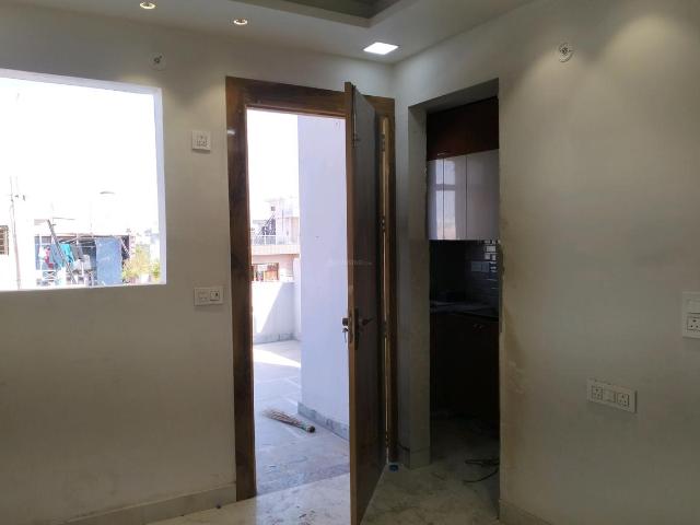 1 BHK Independent Builder Floor in Shastri Nagar for resale New Delhi. The reference number is 16793699
