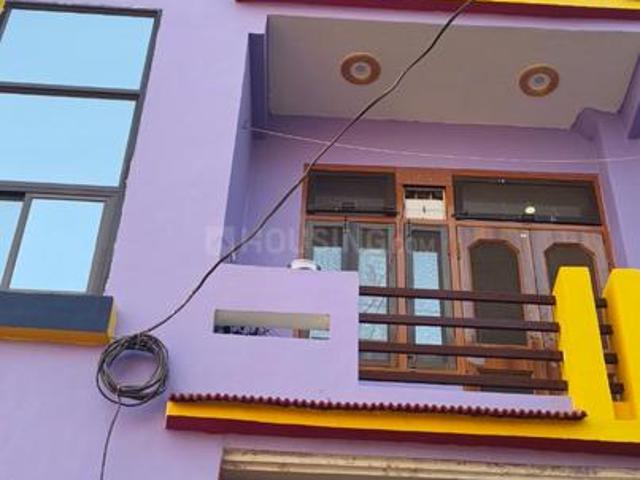1 BHK Independent Builder Floor in Shivpur for rent Varanasi. The reference number is 20673693