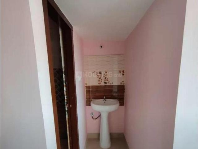 1 BHK Independent Builder Floor in Six Mile for rent Guwahati. The reference number is 16925404