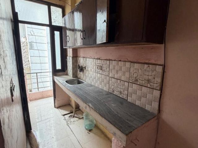 1 BHK Independent Builder Floor in Uttam Nagar for rent New Delhi. The reference number is 20592561