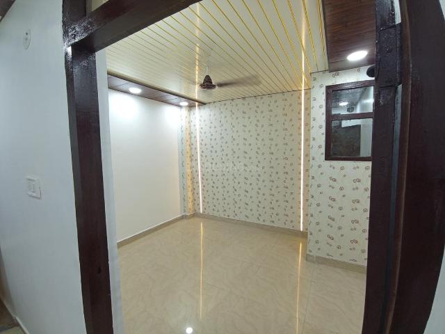 1 BHK Independent Builder Floor in Uttam Nagar for resale New Delhi. The reference number is 12939633