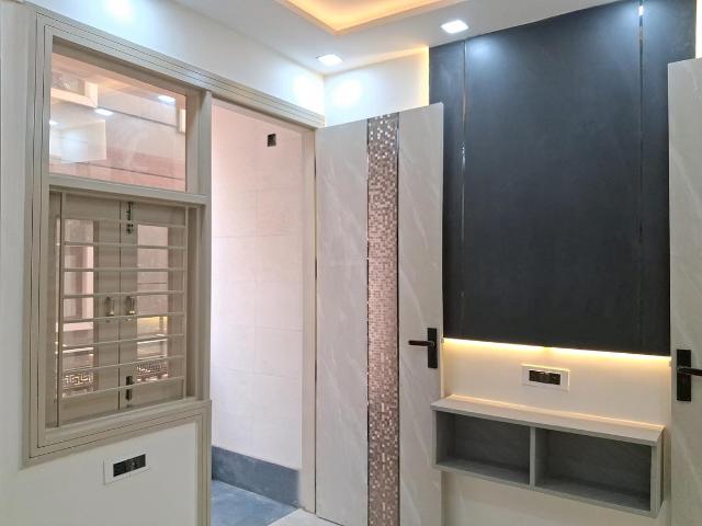 1 BHK Independent Builder Floor in Uttam Nagar for resale New Delhi. The reference number is 20802279