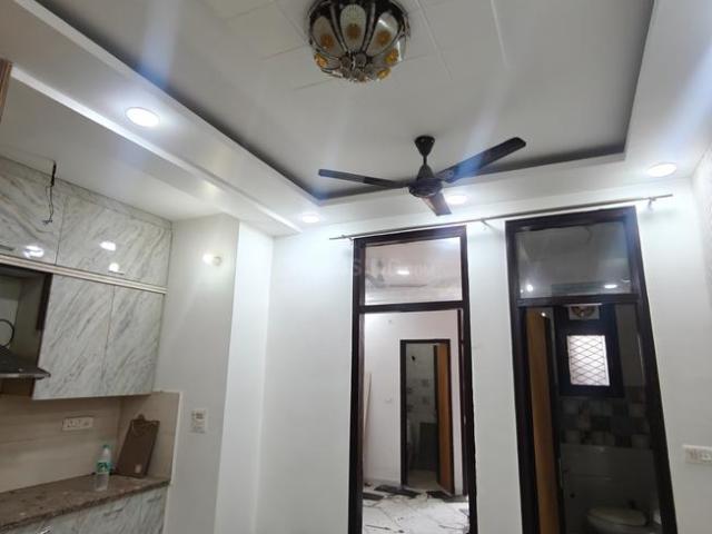 1 BHK Independent Builder Floor in Vaishali for resale Ghaziabad. The reference number is 19916672