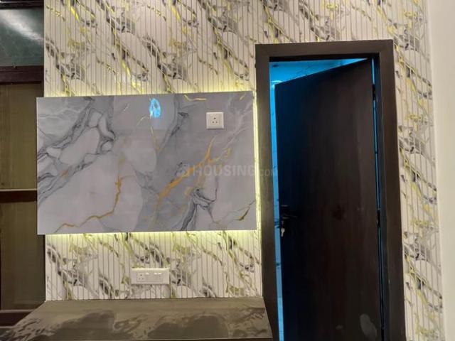1 BHK Independent Builder Floor in Vaishali for resale Ghaziabad. The reference number is 20786573