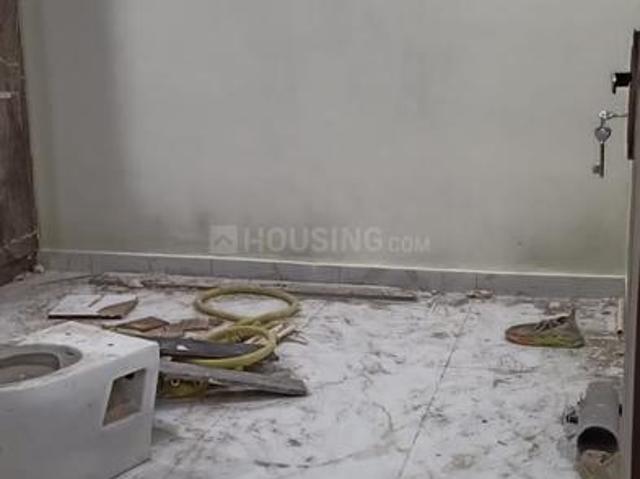 1 BHK Independent Builder Floor in Vishnu Garden for resale New Delhi. The reference number is 12284518