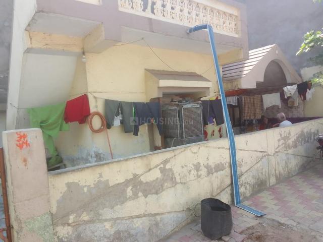 1 BHK Independent House in Vastral for resale North East. The reference number is 8852515