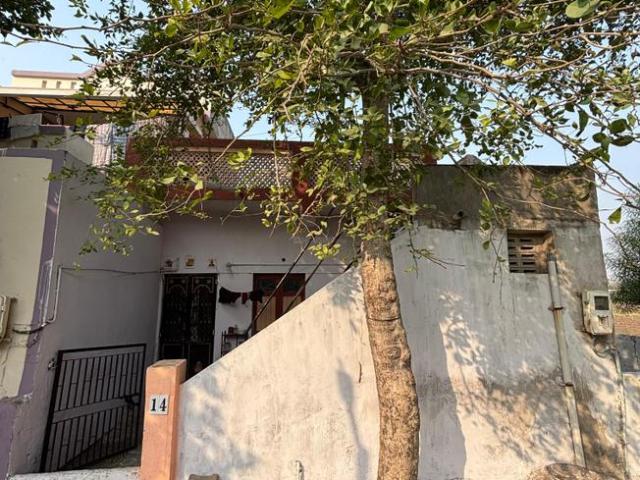 1 BHK Independent House in Vinzol for resale Ahmedabad. The reference number is 16367023