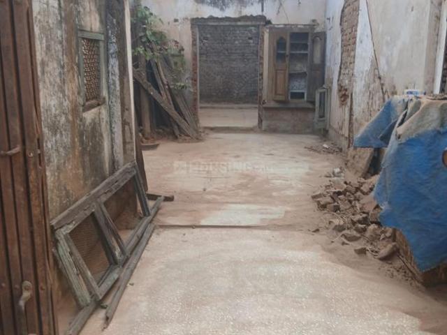 1 BHK Independent House in Asarwa for resale Ahmedabad. The reference number is 20383342