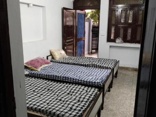 1 BHK Independent House in Beta I for rent Greater Noida. The reference number is 20642632