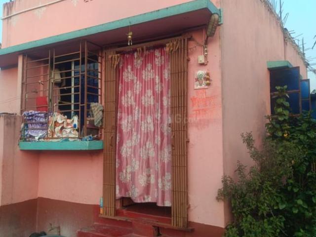 1 BHK Independent House in Champdani for resale Hooghly. The reference number is 18562331