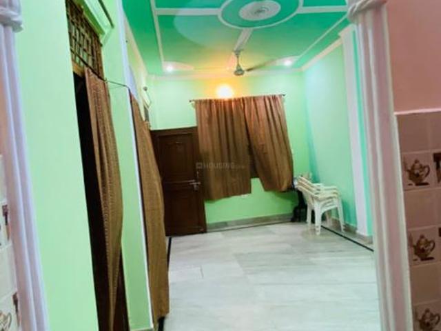 1 BHK Independent House in Dwarka Mor for rent New Delhi. The reference number is 9638959