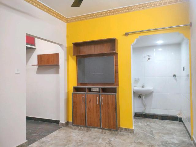 1 BHK Independent House in Electronic City for rent Bengaluru. The reference number is 14207848