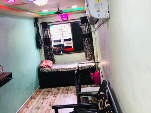 1 BHK Independent House in Ghatkopar East for resale Mumbai. The reference number is 9104939