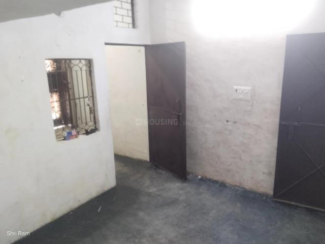 1 BHK Independent House in Ghukna for resale Ghaziabad. The reference number is 20845185