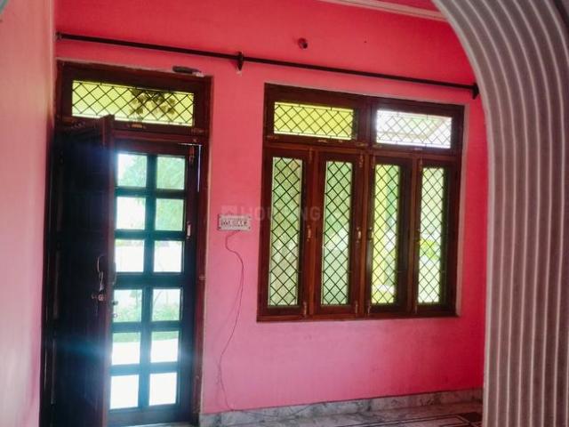 1 BHK Independent House in Haldwani for rent Nainital. The reference number is 17365932