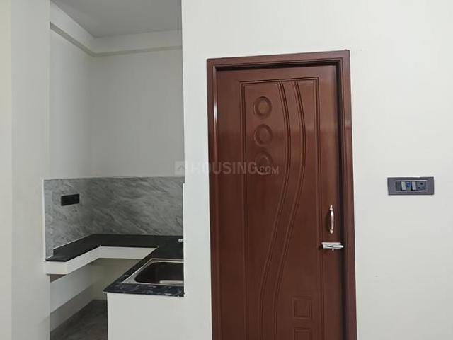 1 BHK Independent House in Kelambakkam for resale Chennai. The reference number is 20384844