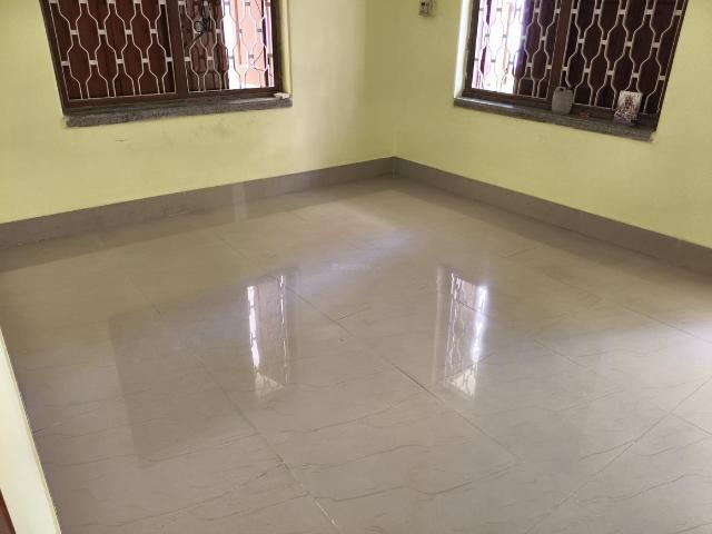 1 BHK Independent House in Keshtopur for rent Kolkata. The reference number is 20118390