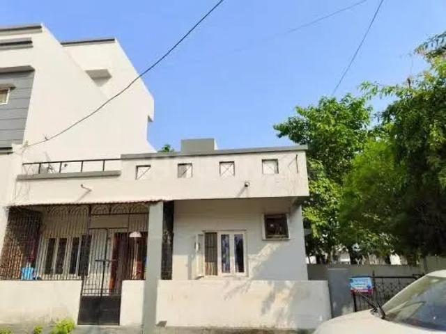 1 BHK Independent House in Kudasan for rent Gandhinagar. The reference number is 18160512