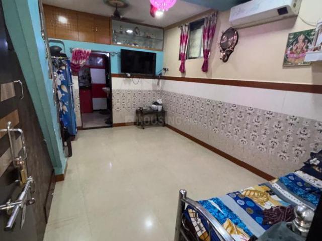 1 BHK Independent House in Kurla West for resale Mumbai. The reference number is 20756625