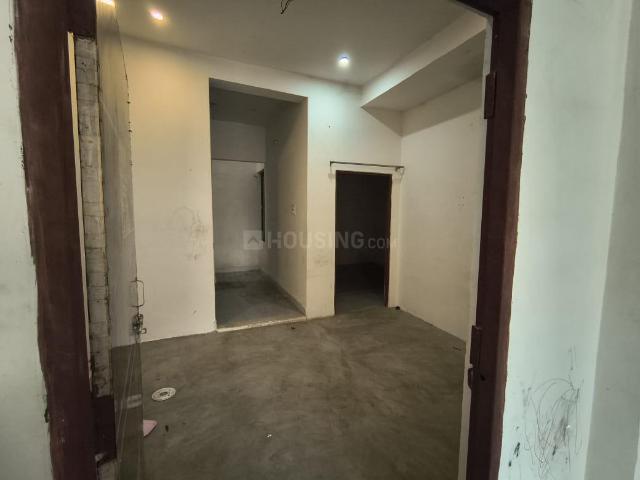 1 BHK Independent House in Laxmanpur for rent Varanasi. The reference number is 18535901