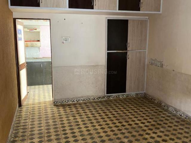 1 BHK Independent House in Maninagar for resale Ahmedabad. The reference number is 20414660