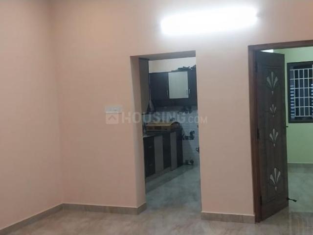 1 BHK Independent House in Madakkulam for rent Madurai. The reference number is 11854575