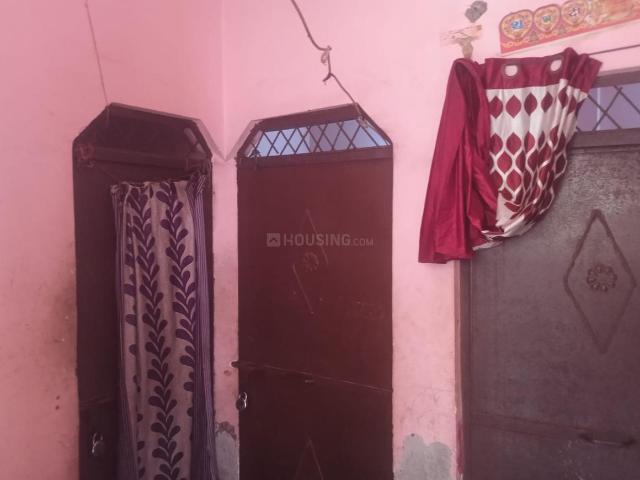 1 BHK Independent House in Mundka for resale New Delhi. The reference number is 20238716