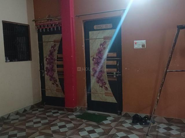 1 BHK Independent House in Paharia for rent Varanasi. The reference number is 20961636