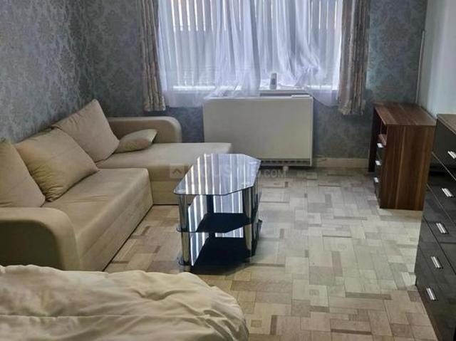 1 BHK Independent House in Patel Nagar for rent New Delhi. The reference number is 20054346