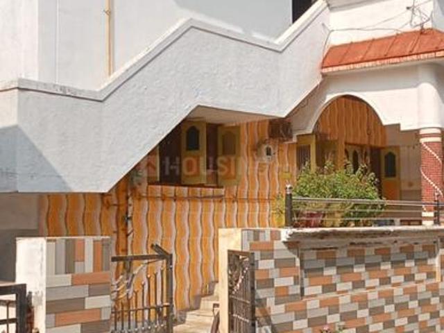 1 BHK Independent House in Rang Varsha Society for rent Bharuch. The reference number is 13544385