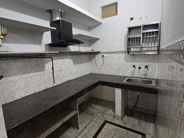 1 BHK Independent House in Rajpur Khurd Village for rent New Delhi. The reference number is 20713099