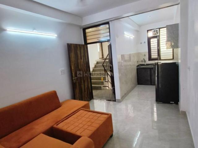 1 BHK Independent House in Saket for rent New Delhi. The reference number is 20443450
