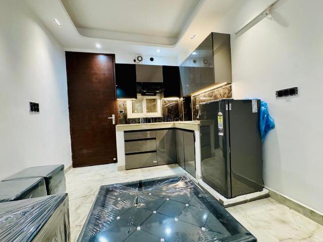 1 BHK Independent House in Saket for rent New Delhi. The reference number is 20446636