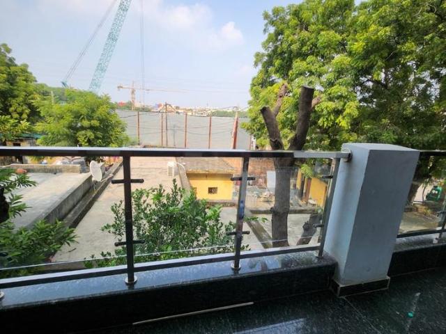 1 BHK Independent House in Saket for rent New Delhi. The reference number is 20559135